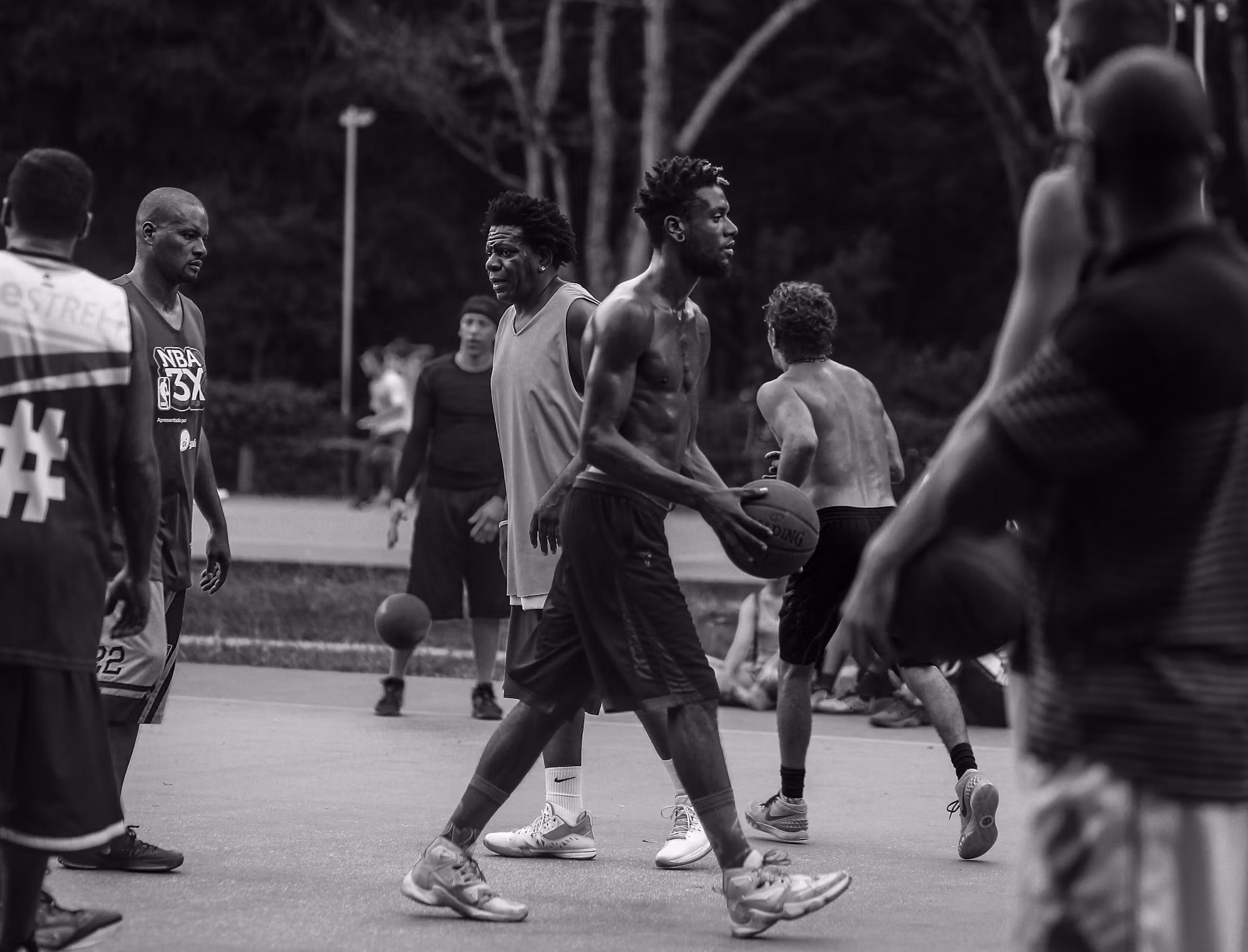 Basketbol 101: Kurallara ve Düzenlemelere Derin Bir Bakış